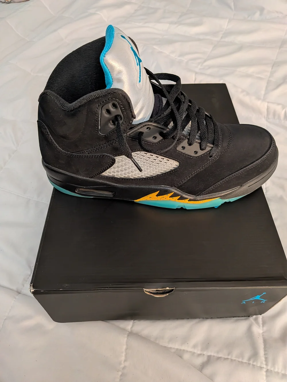 Jordan 5 Retro Aqua.